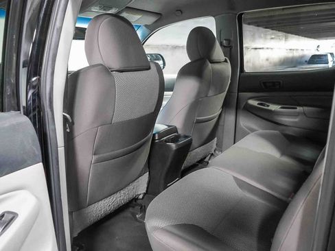 Used 2015 Toyota Tacoma TRD Pro w/ Off Road Towing Package image 18