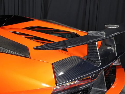 Used 2014 Lamborghini Aventador LP 700-4 image 8