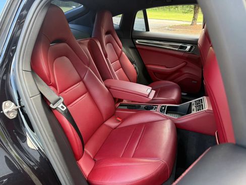Used 2018 Porsche Panamera 4 AWD/4WD image 29