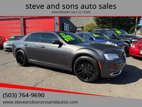Used 2015 Chrysler 300 Limited image 1