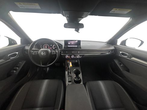 Used 2025 Honda Civic Sport image 17