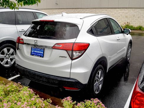 Used 2019 Honda HR-V EX image 16