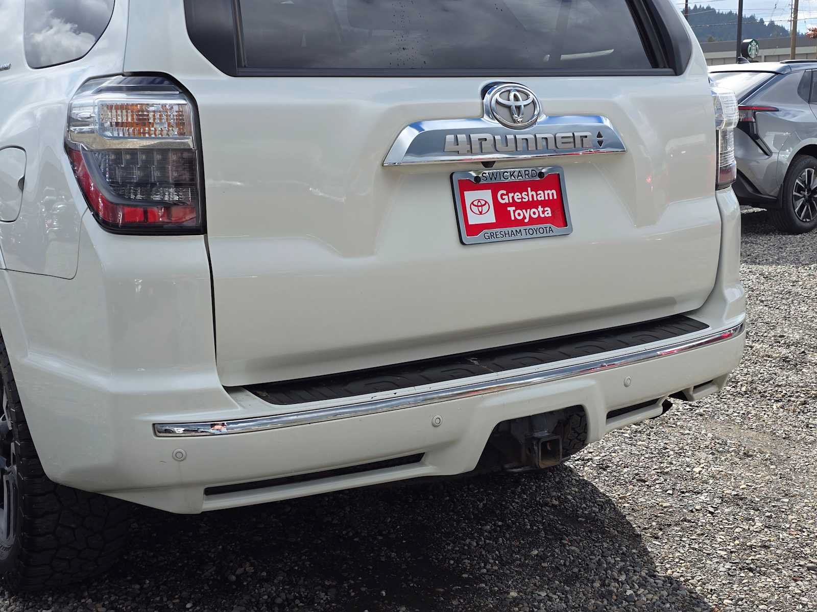 Used 2018 Toyota 4Runner Limited AWD/4WD image 16