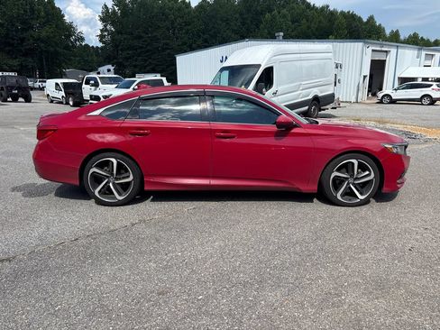 Used 2018 Honda Accord Sport image 4