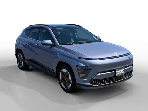 Certified 2024 Hyundai Kona Limited FWD image 7