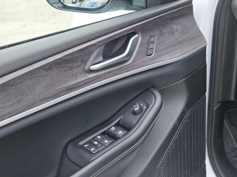 Used 2023 Jeep Grand Cherokee Limited RWD image 12