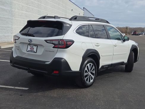 Certified 2025 Subaru Outback Premium w/ Popular Package #1A image 10