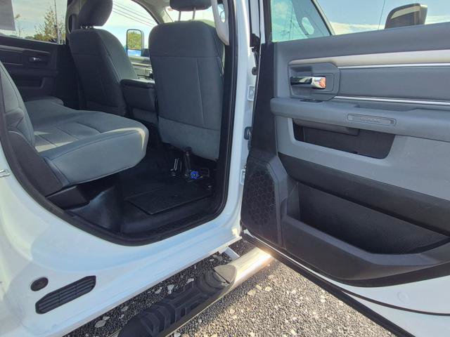 Used 2014 RAM 2500 SLT w/ Protection Group AWD/4WD image 9