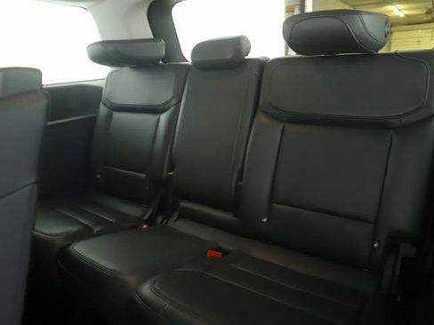 Used 2025 Ford Expedition Active image 29