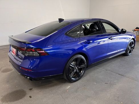 Used 2024 Honda Accord Sport image 3