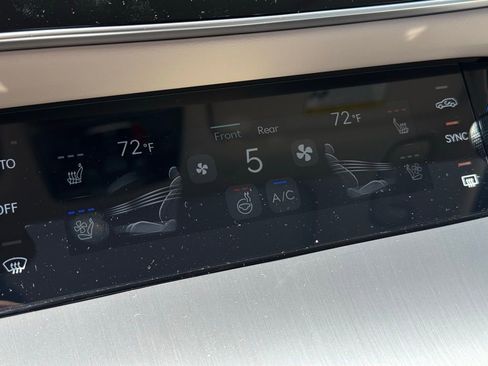 New 2026 Genesis GV70 2.5T Advanced AWD/4WD image 35