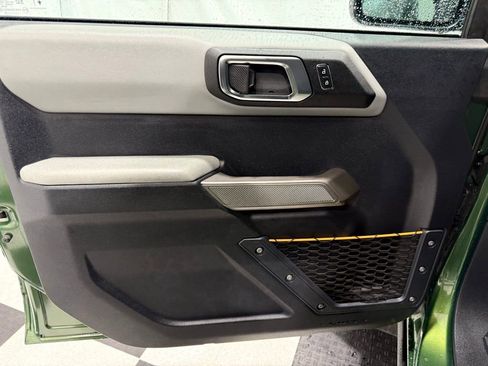 Used 2023 Ford Bronco Badlands w/ Sasquatch Package image 14