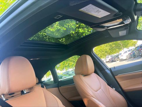 Certified 2024 BMW i4 eDrive35 w/ M Sport Package RWD image 23