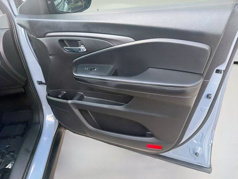 Certified 2023 Honda Ridgeline RTL image 33