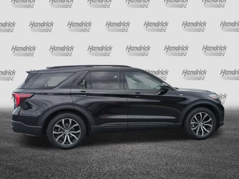 Used 2026 Ford Explorer ST-Line w/ Premium Package RWD image 10