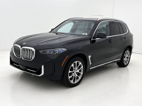 Used 2026 BMW X5 xDrive40i w/ Premium Package AWD/4WD image 4