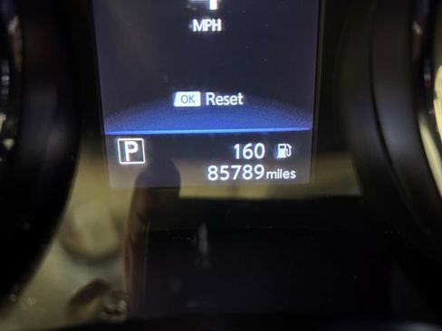 Used 2018 Nissan Rogue SV w/ Premium Package AWD/4WD image 18