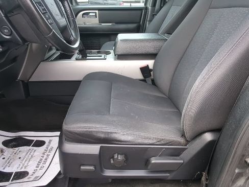 Used 2016 Ford Expedition XLT AWD/4WD image 10