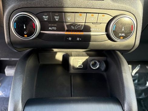 Used 2025 Ford Escape Active image 18