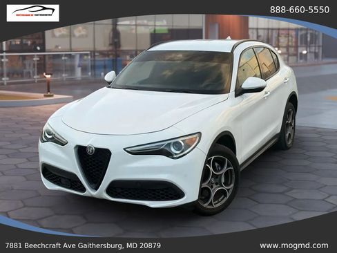 Used 2022 Alfa Romeo Stelvio Sprint AWD/4WD image 1