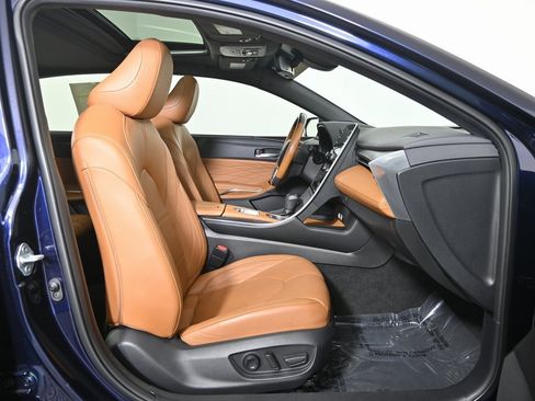 Used 2021 Toyota Avalon Limited w/ Advanced Safety Package image 13