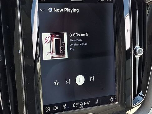 Used 2023 Volvo XC60 B6 Ultimate w/ Climate Package image 18