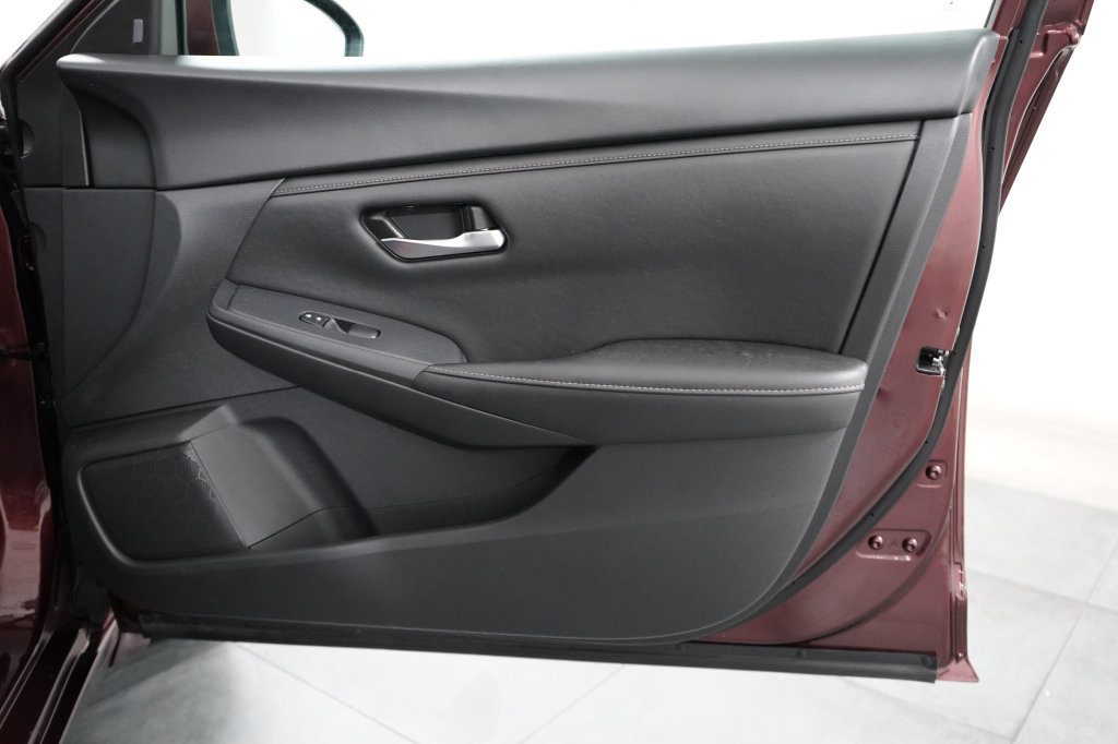 Used 2024 Nissan Sentra SV FWD image 28