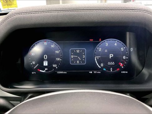 Used 2023 Land Rover Defender 110 SE AWD/4WD image 13