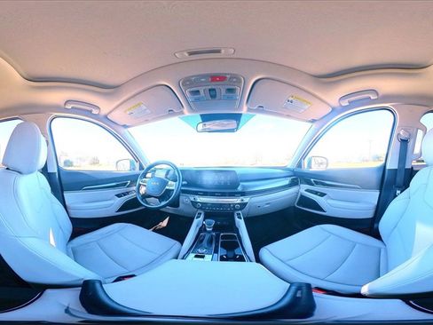 Certified 2024 Kia Telluride S w/ S Sunroof Package image 36