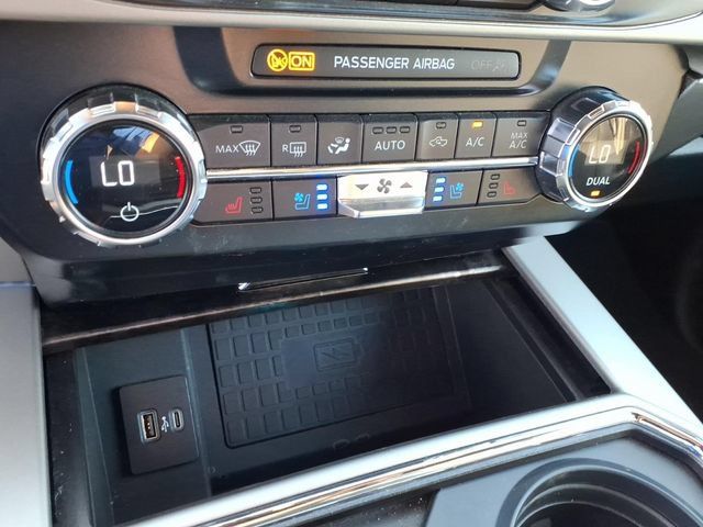 Used 2022 Ford F250 Lariat w/ Lariat Ultimate Package AWD/4WD image 27