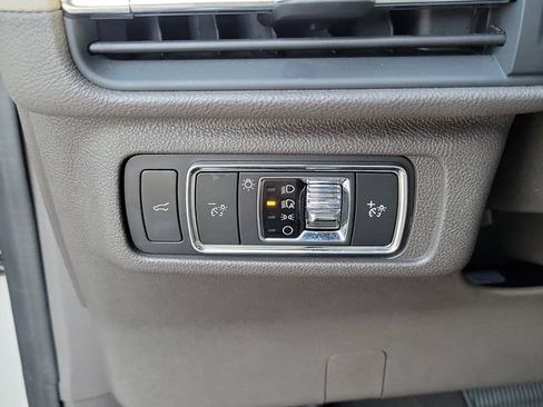Certified 2022 Lincoln Corsair FWD w/ Equipment Group 101A image 15