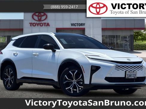 Certified 2025 Toyota Crown Signia w/ Advanced Technology Package AWD/4WD image 1