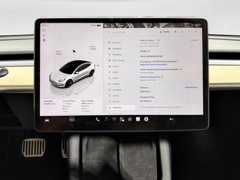 Used 2022 Tesla Model 3 Long Range AWD/4WD image 10