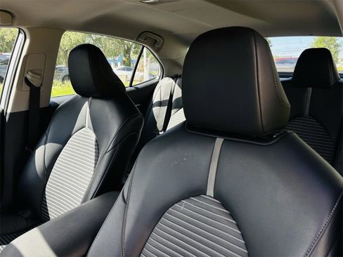 Used 2023 Toyota Camry SE image 21