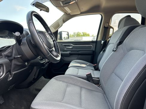 Used 2019 RAM 1500 Big Horn AWD/4WD image 9