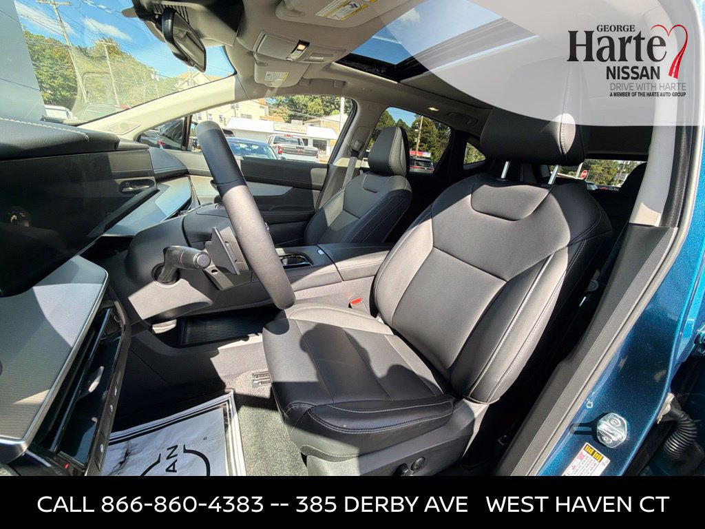 Certified 2025 Nissan Murano SL w/ Cargo Package AWD/4WD image 19