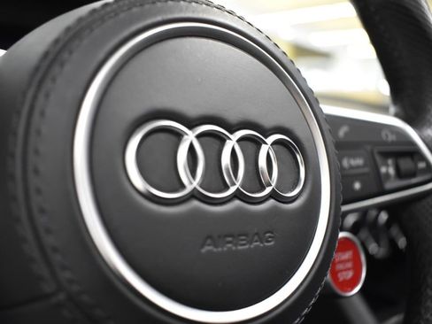 Used 2017 Audi R8 V10 w/ Carbon Exterior Package image 36