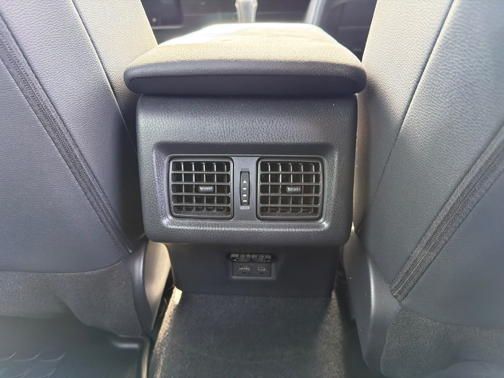 Used 2025 Toyota Camry SE w/ Convenience Package FWD image 26