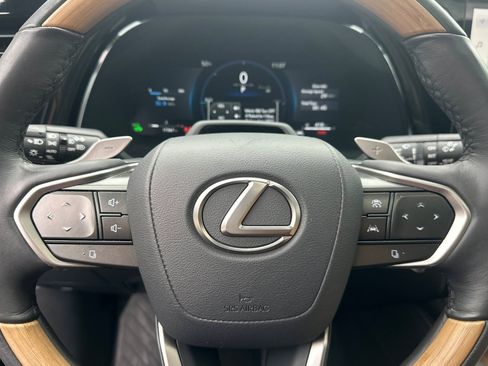 Used 2025 Lexus RX 350 image 30