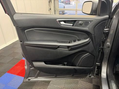 Used 2024 Ford Edge Titanium AWD/4WD image 10