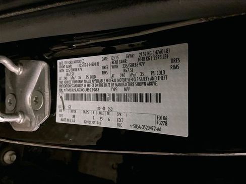 Used 2016 Ford Escape Titanium AWD/4WD image 32
