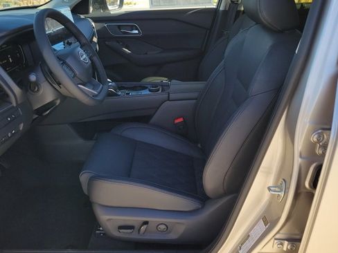 New 2026 Nissan Rogue Platinum w/ Platinum Premium Package image 6