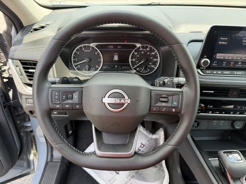 Used 2026 Nissan Rogue SV w/ SV Premium Package AWD/4WD image 28