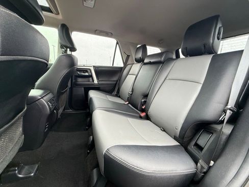 Used 2016 Toyota 4Runner SR5 Premium AWD/4WD image 23