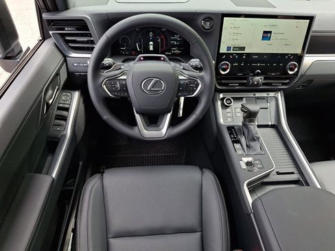 New 2026 Lexus GX 550 image 6