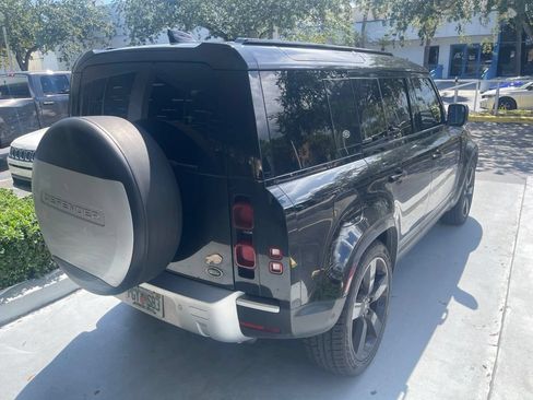 Used 2020 Land Rover Defender 110 SE AWD/4WD image 6