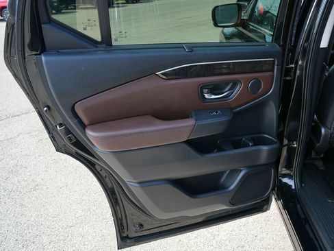 Used 2023 Honda Pilot Elite image 24