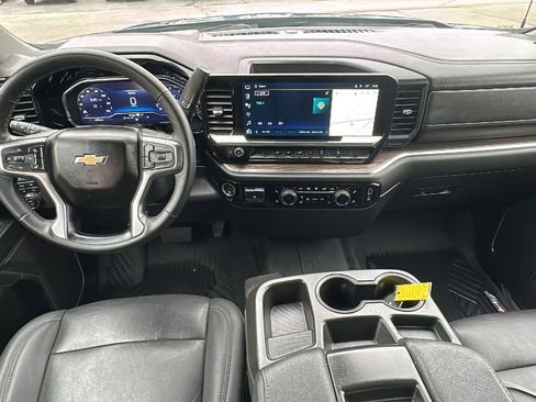 Used 2023 Chevrolet Silverado 1500 LT image 16