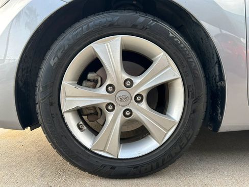 Used 2016 Hyundai Elantra Value Edition FWD image 27