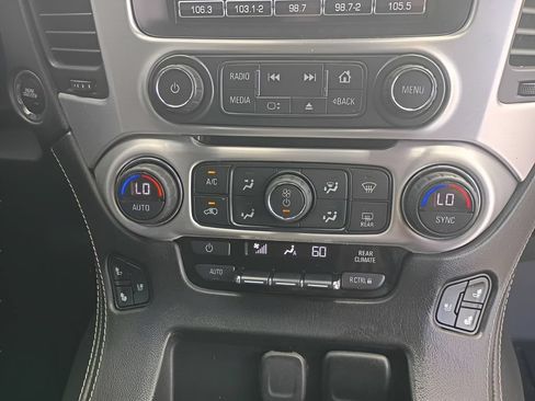 Used 2018 GMC Yukon XL SLT w/ Open Road Package AWD/4WD image 21